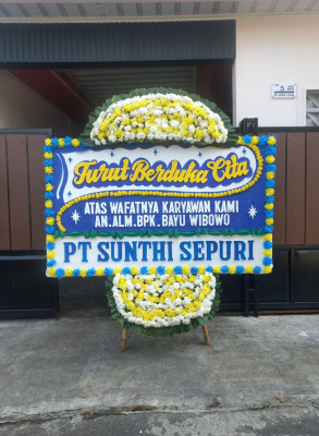 Papan Bunga Duka di Muna Barat